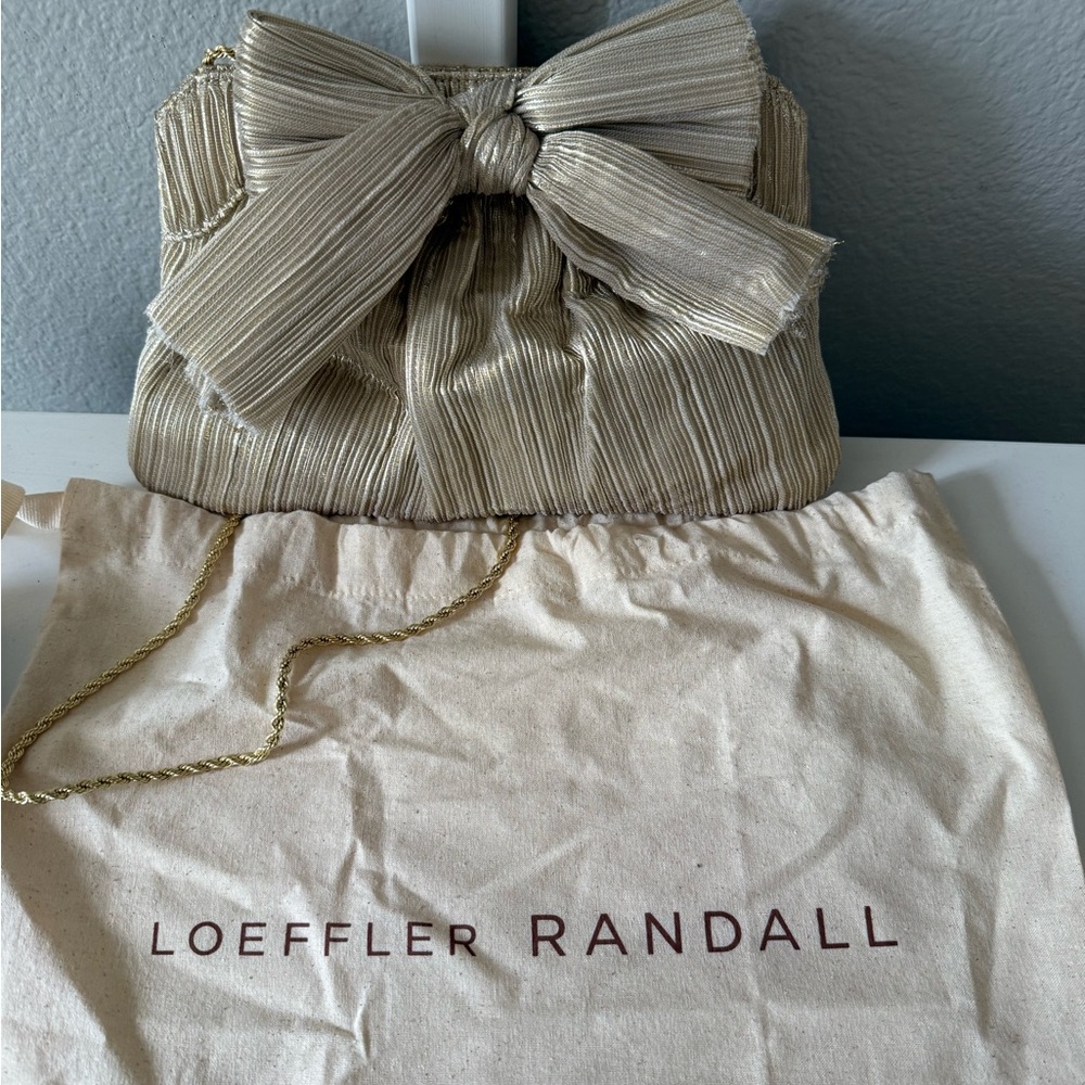 LOEFFLER RANDALL
Rayne bow-embellished clutch - Picture 5 of 6